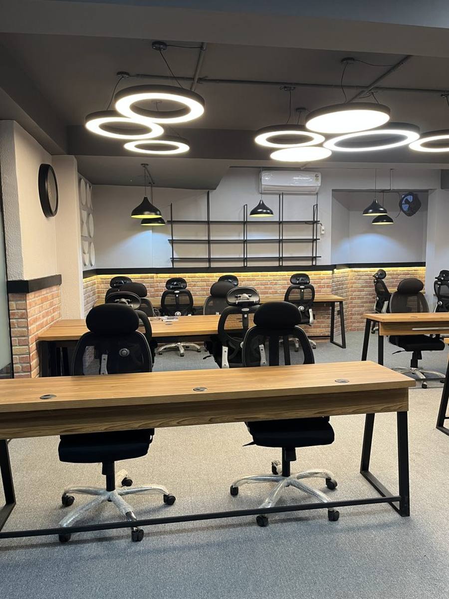 Inside The Bright Vibes Coworking, Dayanand Vihar